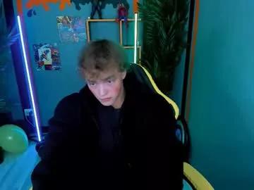 chase_muscular from Chaturbate