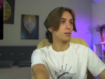 cleo_stringer from Chaturbate