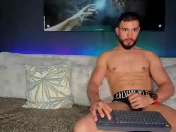 Naked Room crhistian1_ 