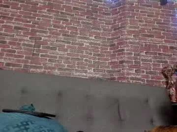 Naked Room curt_x 