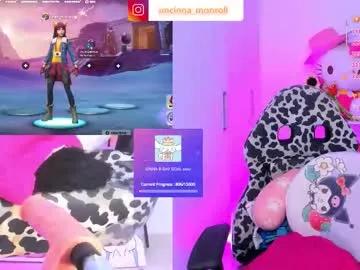 Naked Room cutecinamonroll 