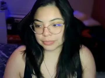 Naked Room drizzypeach602 