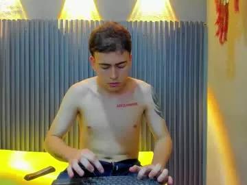 ell_mono from Chaturbate