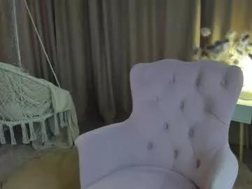 elle_ellise from Chaturbate