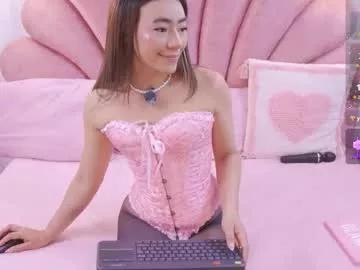ellenasimons_ from Chaturbate