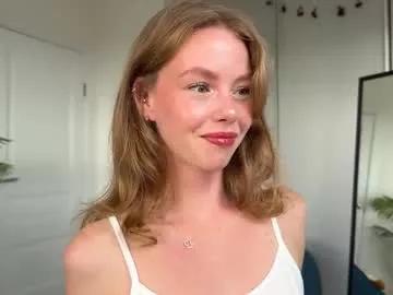 elli_harmon from Chaturbate