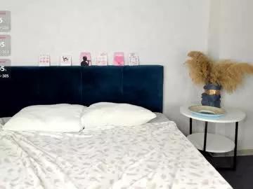 esme_runn from Chaturbate