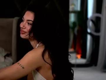 esmeluv from Chaturbate