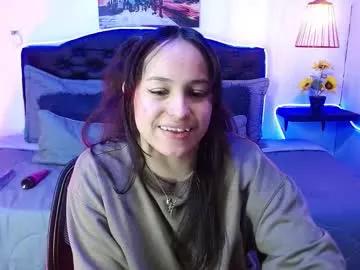 eymmy_24 from Chaturbate