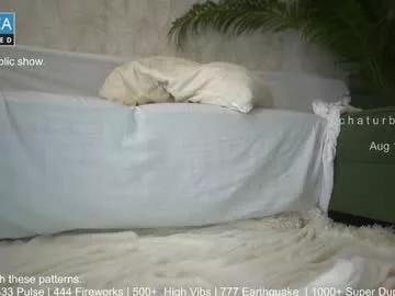 Naked Room f1f1fr4n10 
