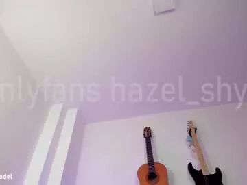 Naked Room hazel_shy 