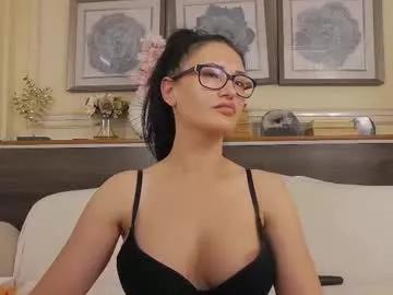 hellendesire from Chaturbate