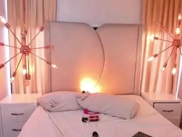 hiilaryfox from Chaturbate