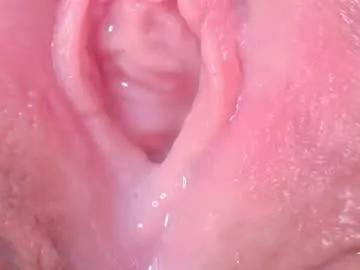 Naked Room horny_moly 