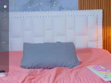 indiancutiie from Chaturbate