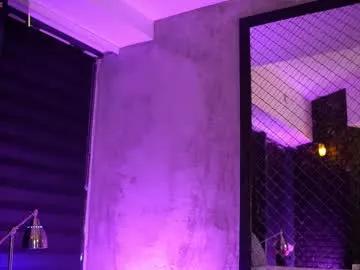 Naked Room ivyrowa 
