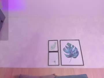 Naked Room kellyy_ 