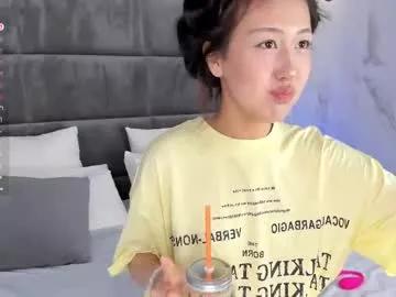kellyy_bern from Chaturbate
