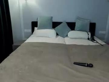 Naked Room kiraroxx 