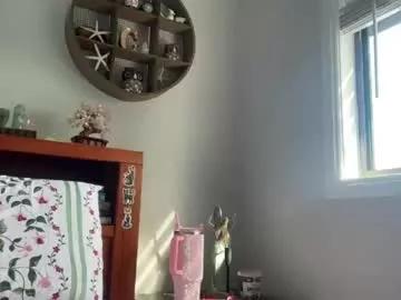 Naked Room kittengirlxo 