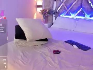 larabrook from Chaturbate