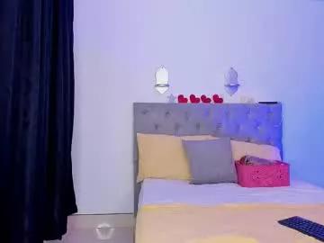 laura__martiinez from Chaturbate