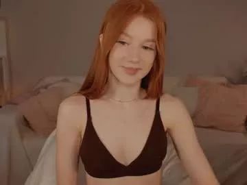 leahsthetics from Chaturbate