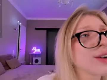 lilyvibe from Chaturbate