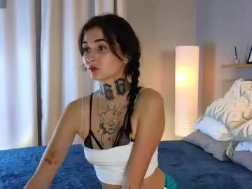 Naked Room lisa_juicy 