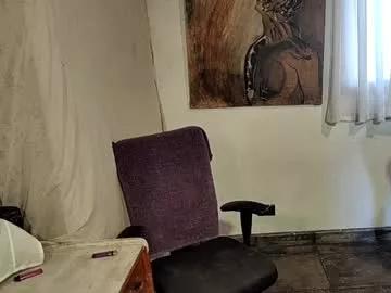 little_savage from Chaturbate