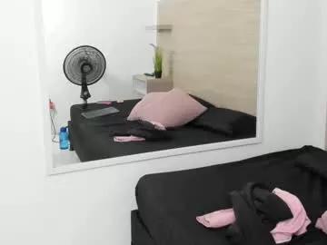 Naked Room liz_gomezz 