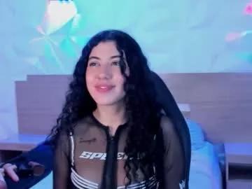 lucy_greys_ from Chaturbate