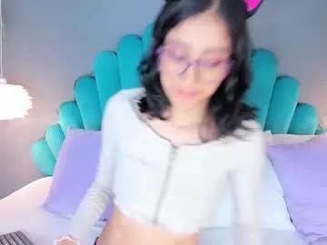 lunabloomn from Chaturbate