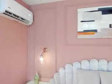 mara_brooks from Chaturbate