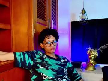massimo_alessandro from Chaturbate
