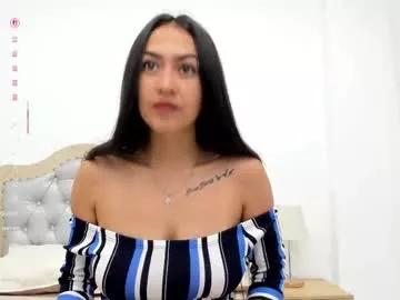 Naked Room mature_juliana 