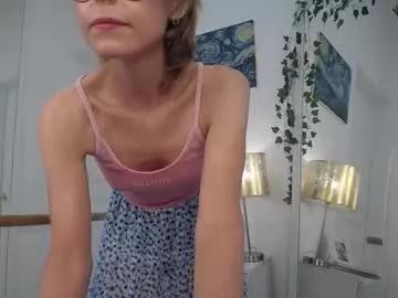 Naked Room mira_marni 