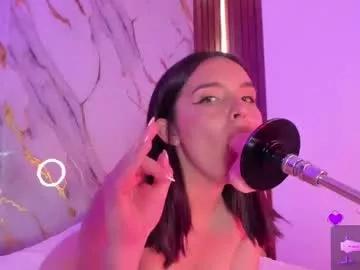 mollylewis18 from Chaturbate