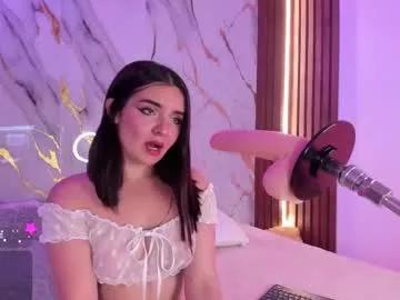 mollylewis18 from Chaturbate