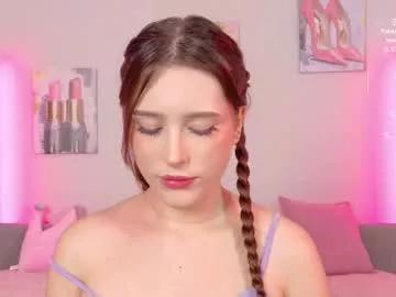 moonlitdiva from Chaturbate