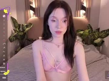 nikkimiltons from Chaturbate