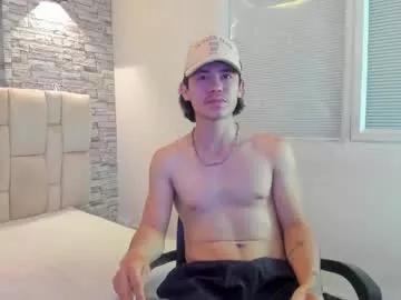 owenn_17 from Chaturbate