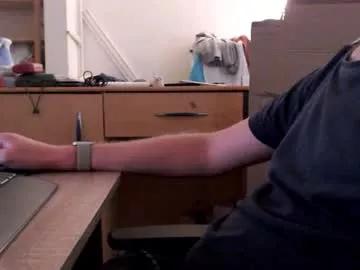 paranoiid from Chaturbate