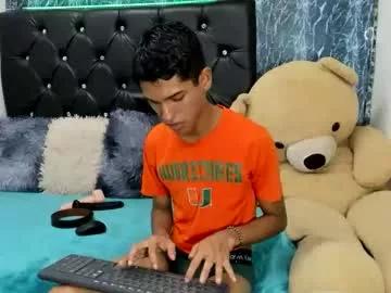 peter_xxxs from Chaturbate