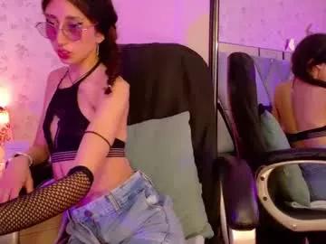 queenjenn__ from Chaturbate