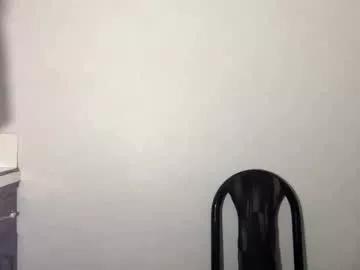 Naked Room roastingcorn 