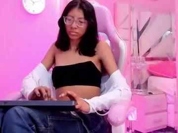 sara_naomi from Chaturbate