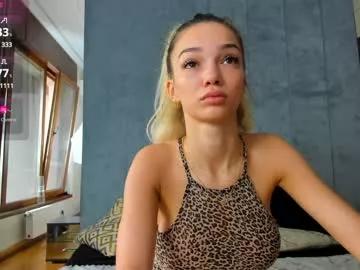 sassyt33n from Chaturbate