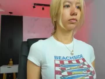 serene_waves from Chaturbate