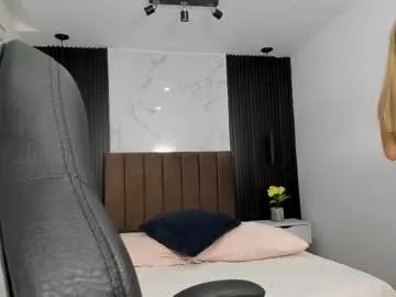 serene_waves from Chaturbate